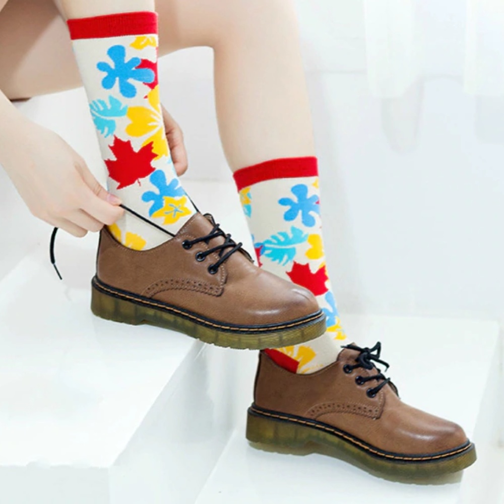 Maple Leaf Socks Vermont New England Canadian Fall Colors - Picture 3 of 4
